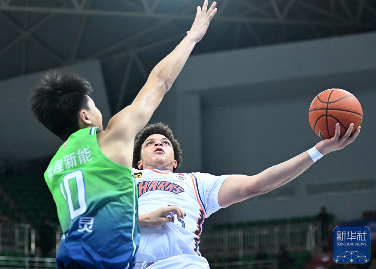 开云-包含清晨上海久事造点机会：CBA季后赛节点到来；底气十足；训练强度明显提升的词条